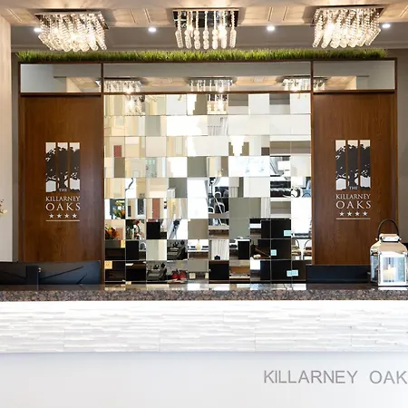 Oaks Hotel 4*