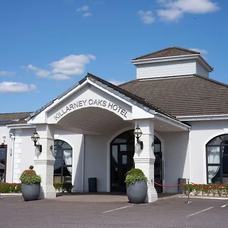 Oaks Hotel