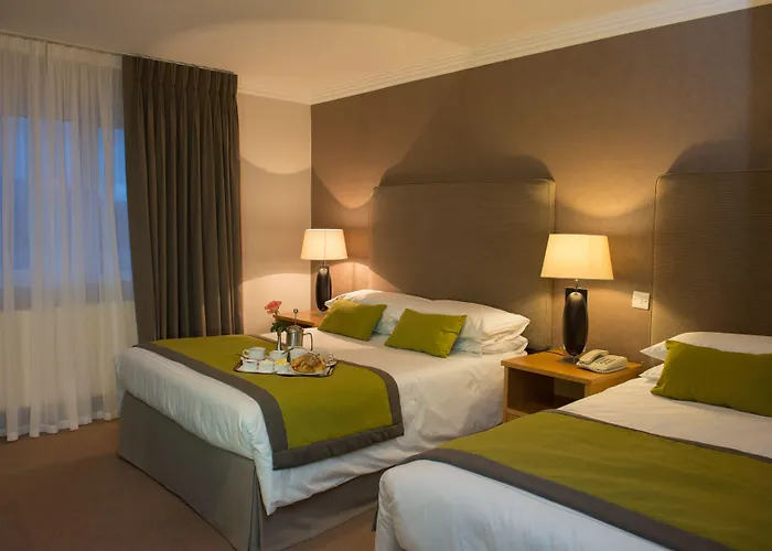 Oaks 4* קיל איירן